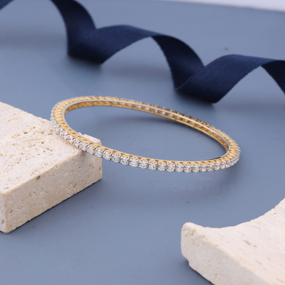 Four prong Love diamond bangle - Image 3