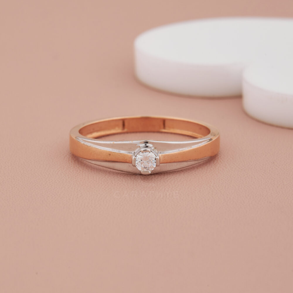 Caroline diamond ring